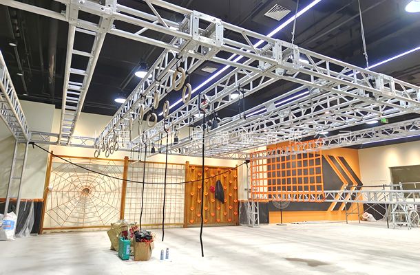 北京五棵松萬達(dá)廣場(chǎng)-室內(nèi)少兒體能綜合訓(xùn)練器材安裝完畢